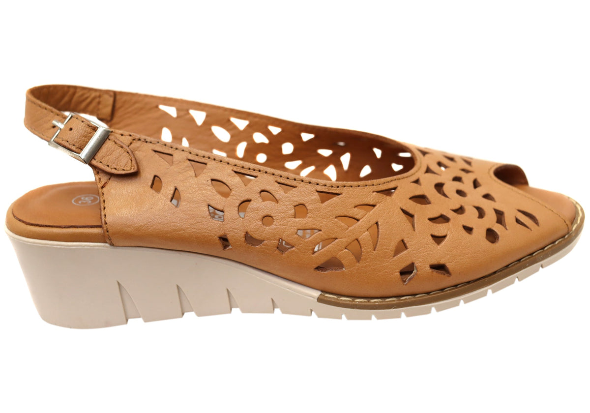 Cabello Comfort Caitlin Womens Leather Comfortable Wedge Sandals